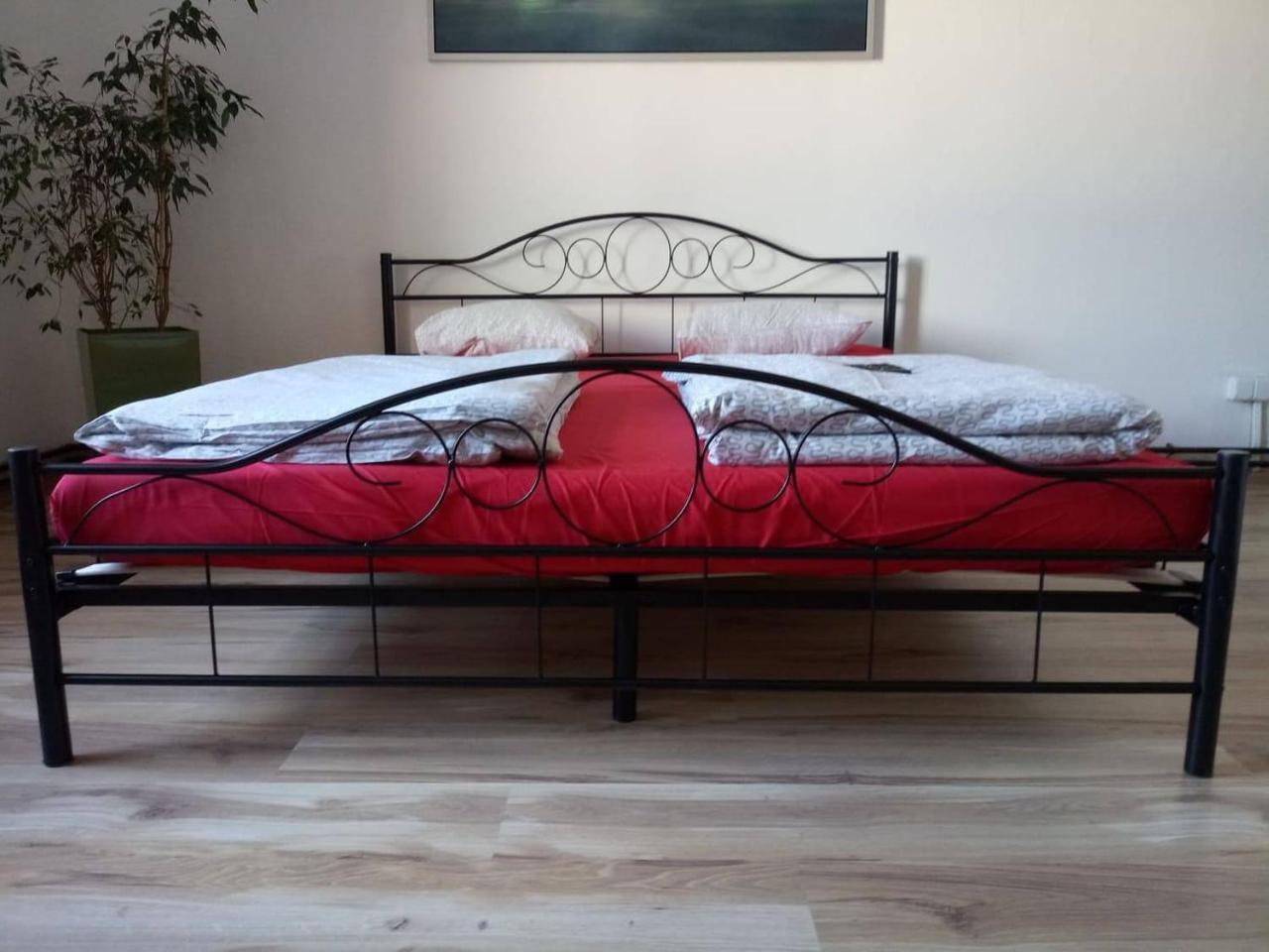 Hostel Awangarda Poznań Dış mekan fotoğraf